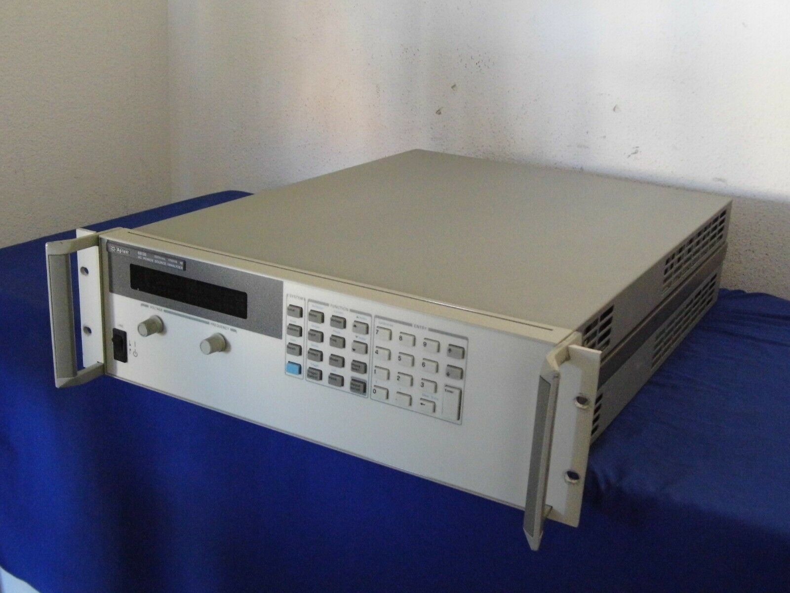 Agilent HP 6813B AC Power Source/Analyzer,1750VA,300V,13A (many available) Agilent HP 6813B AC Power Source/Analyzer,1750VA,300V,13A (many available)
